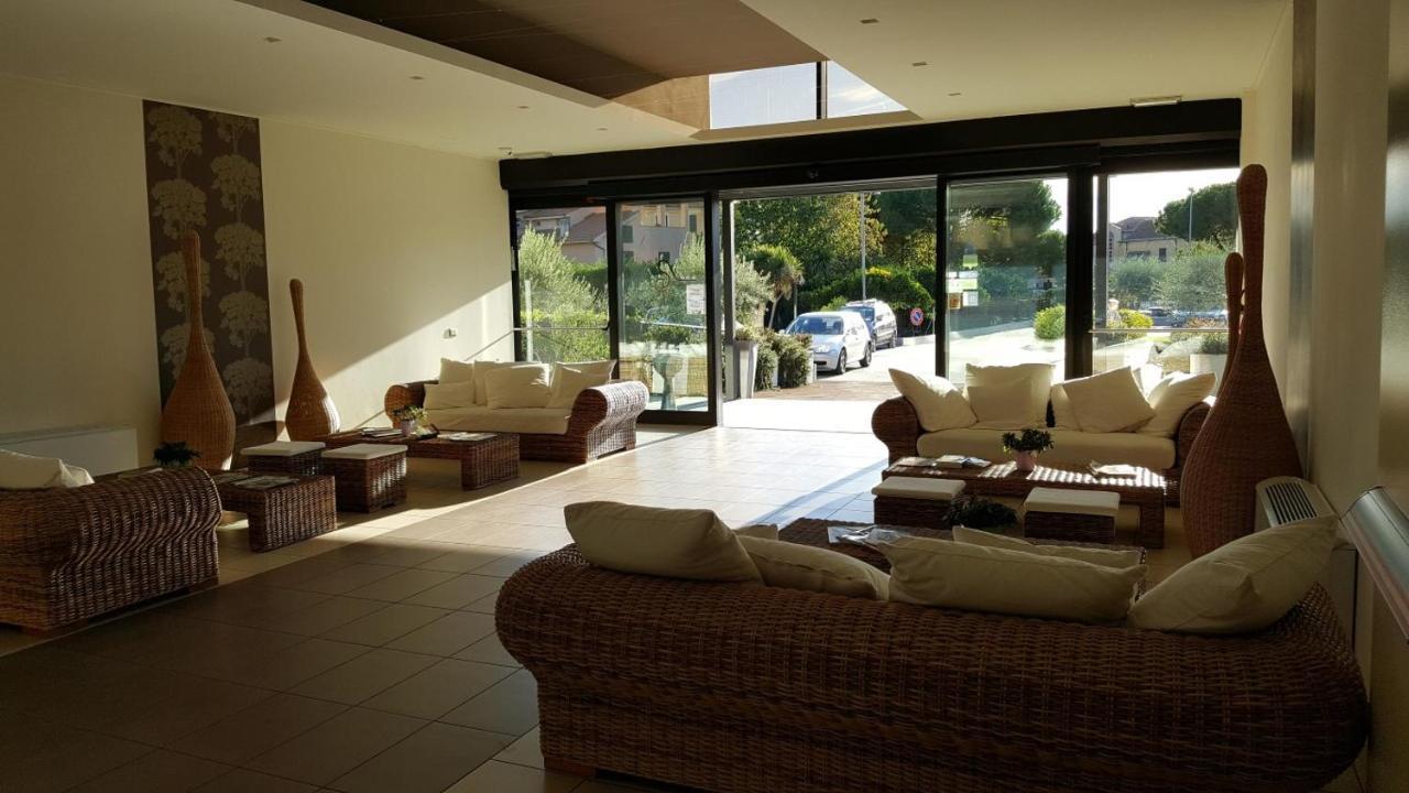 Riviera Palace Residence Loano Ngoại thất bức ảnh