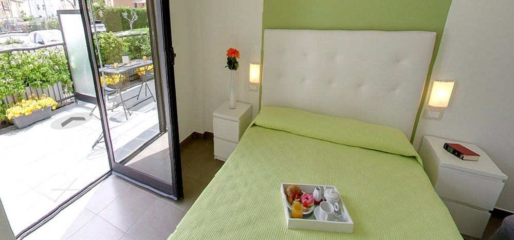 Riviera Palace Residence Loano Ngoại thất bức ảnh